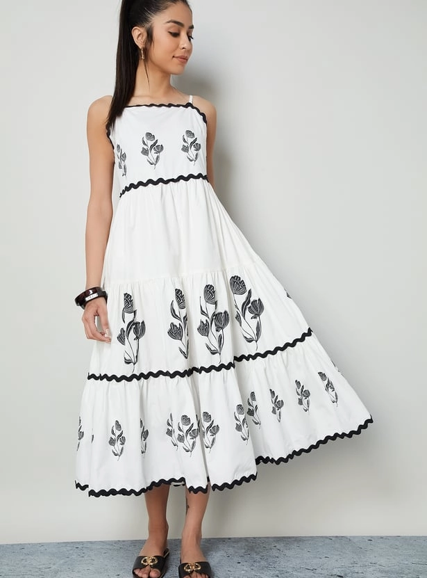 Floral-Print Tiered Dress1