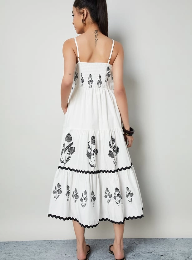 Floral-Print Tiered Dress2
